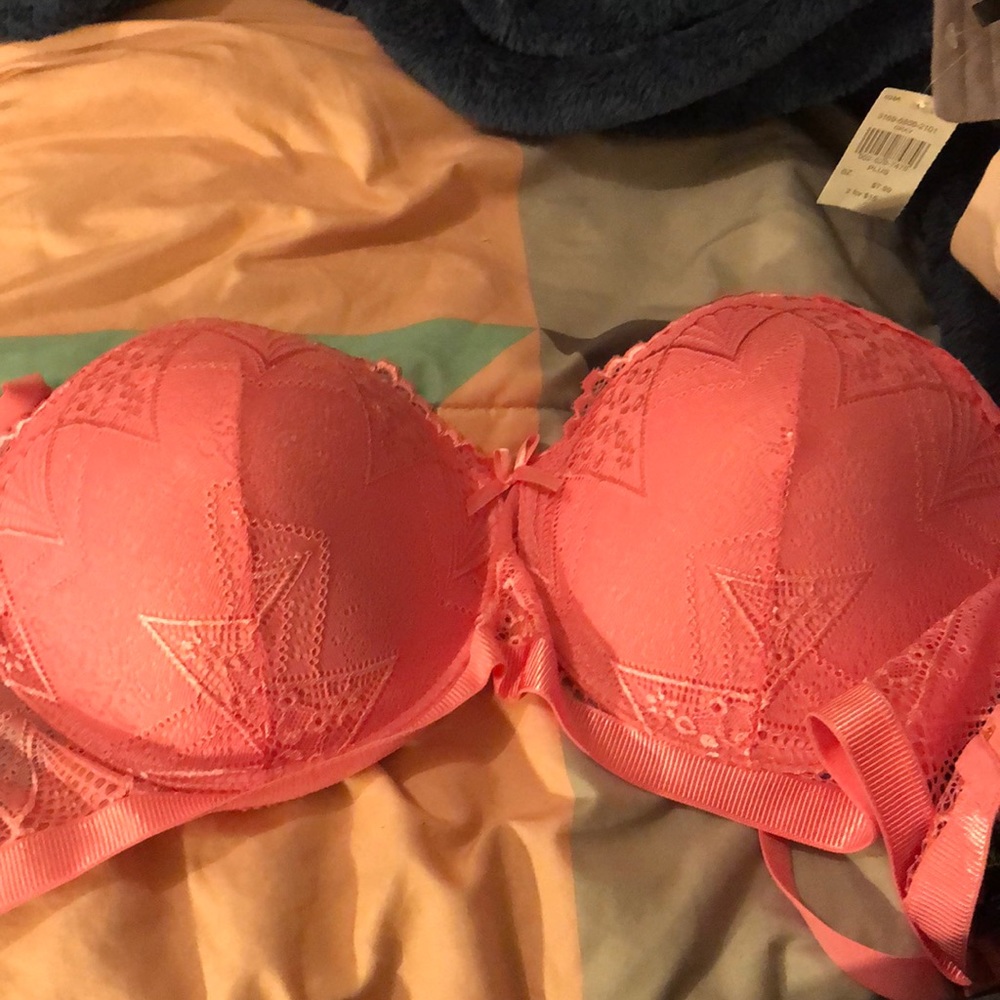 38C hot pink bra